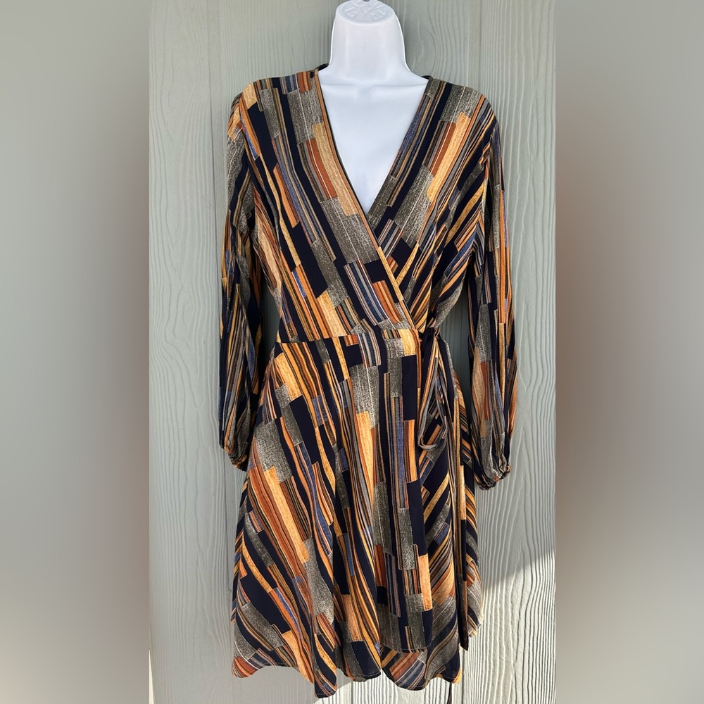 113*. VELZERA Women's Flattering Wrap and Long Sleeve Dress
